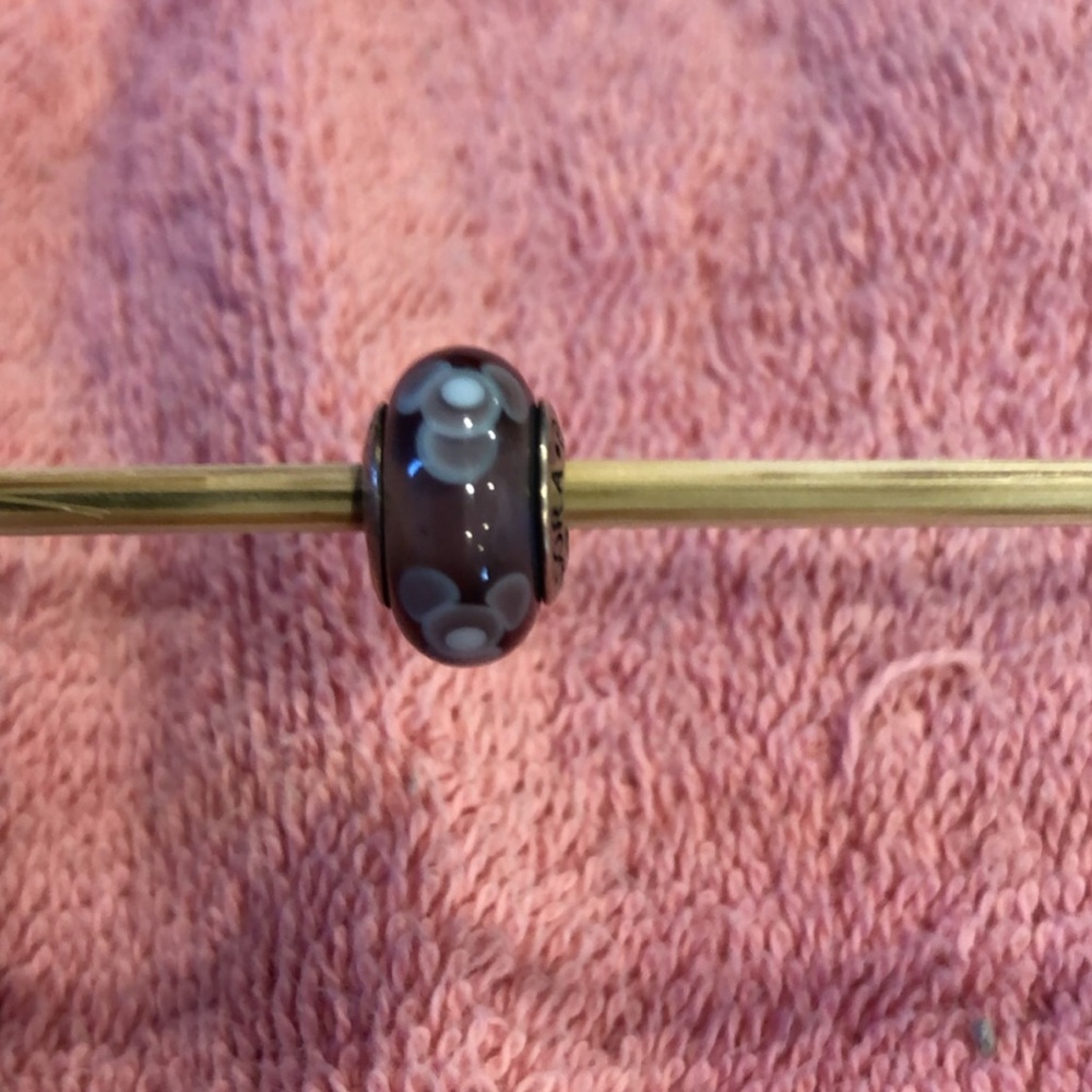 🎀🖤Retired Authentic Pandora Murano Charm